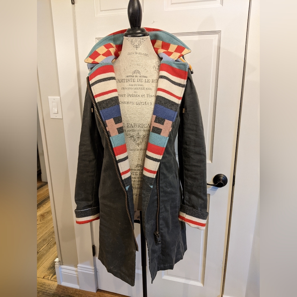Gorgeous Paul Brodie Jacket